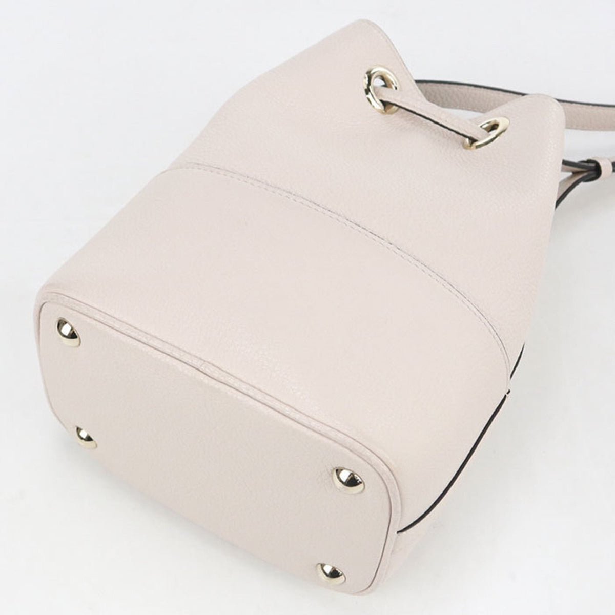 Salvatore Ferragamo Leather Shoulder Bag (Pre-Owned) – view 3
