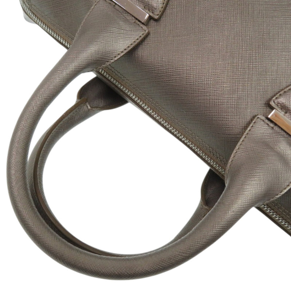 Salvatore Ferragamo Leather Boston Bag Handbag (Pre-Owned) – view 4