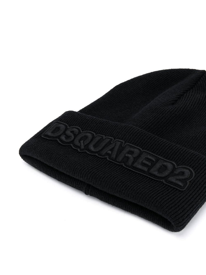 Classic Black Knit Beanie With Logo Emblem – view 1